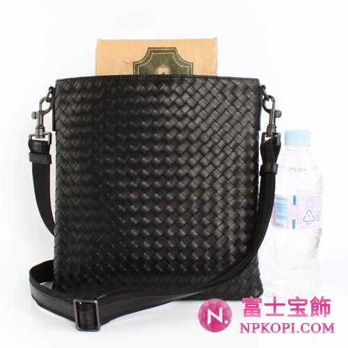 Bottega Veneta/ボッテガ・ヴェネタ  カーフレザー ショルダーバッグ ブラック＆ダークブラウン276357V465C1000